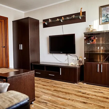 Family Apartment On Shevchenko Street Vinnytsia Exterior photo